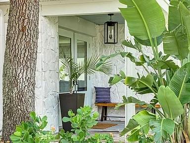 Image 18 of 25 For 1701 Sunset Drive