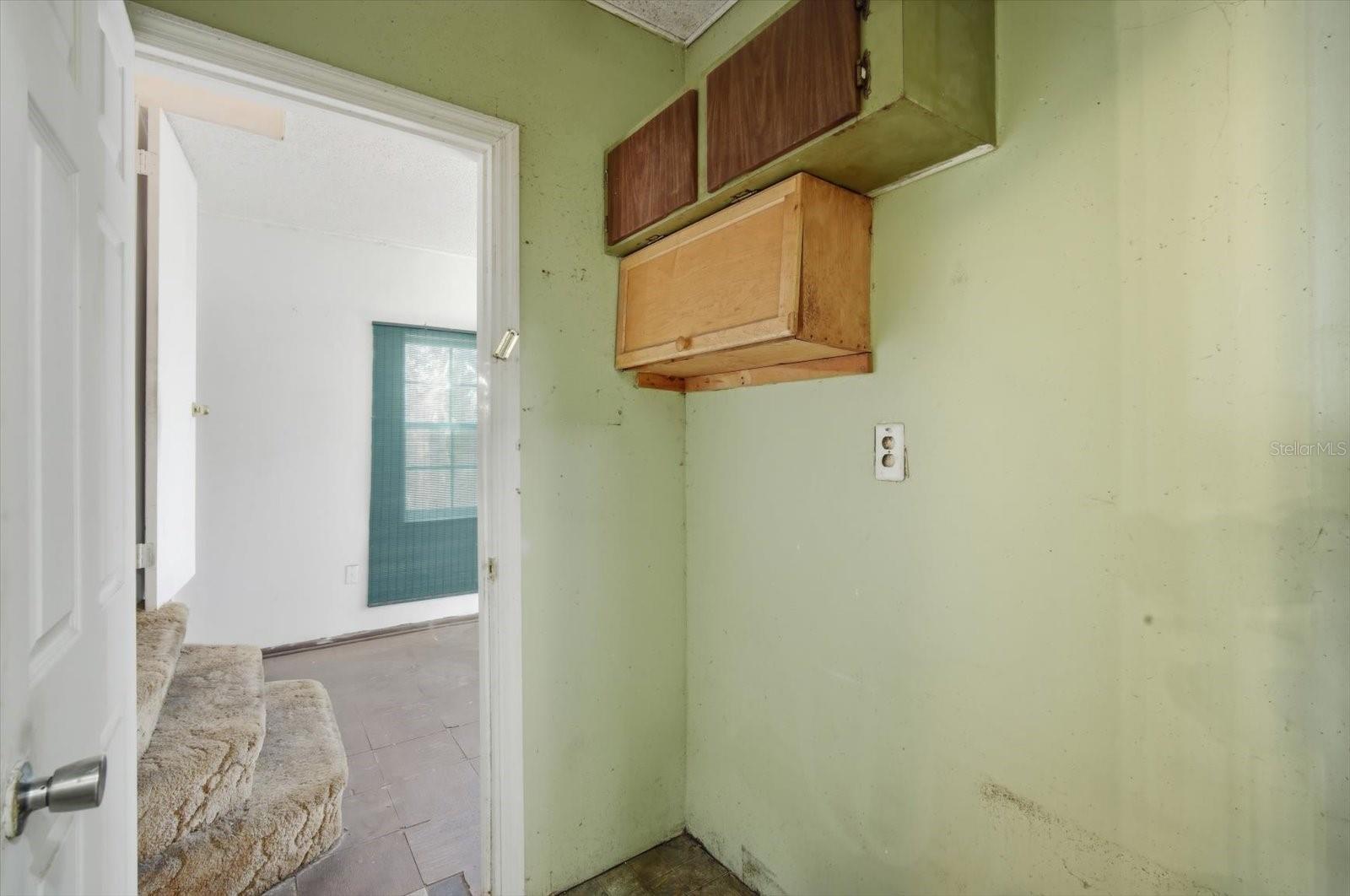 Image 20 of 28 For 10047 53rd Street