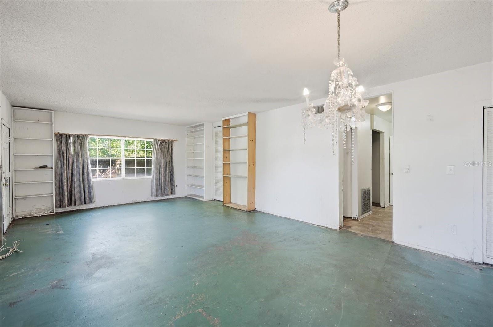 Image 6 of 28 For 10047 53rd Street