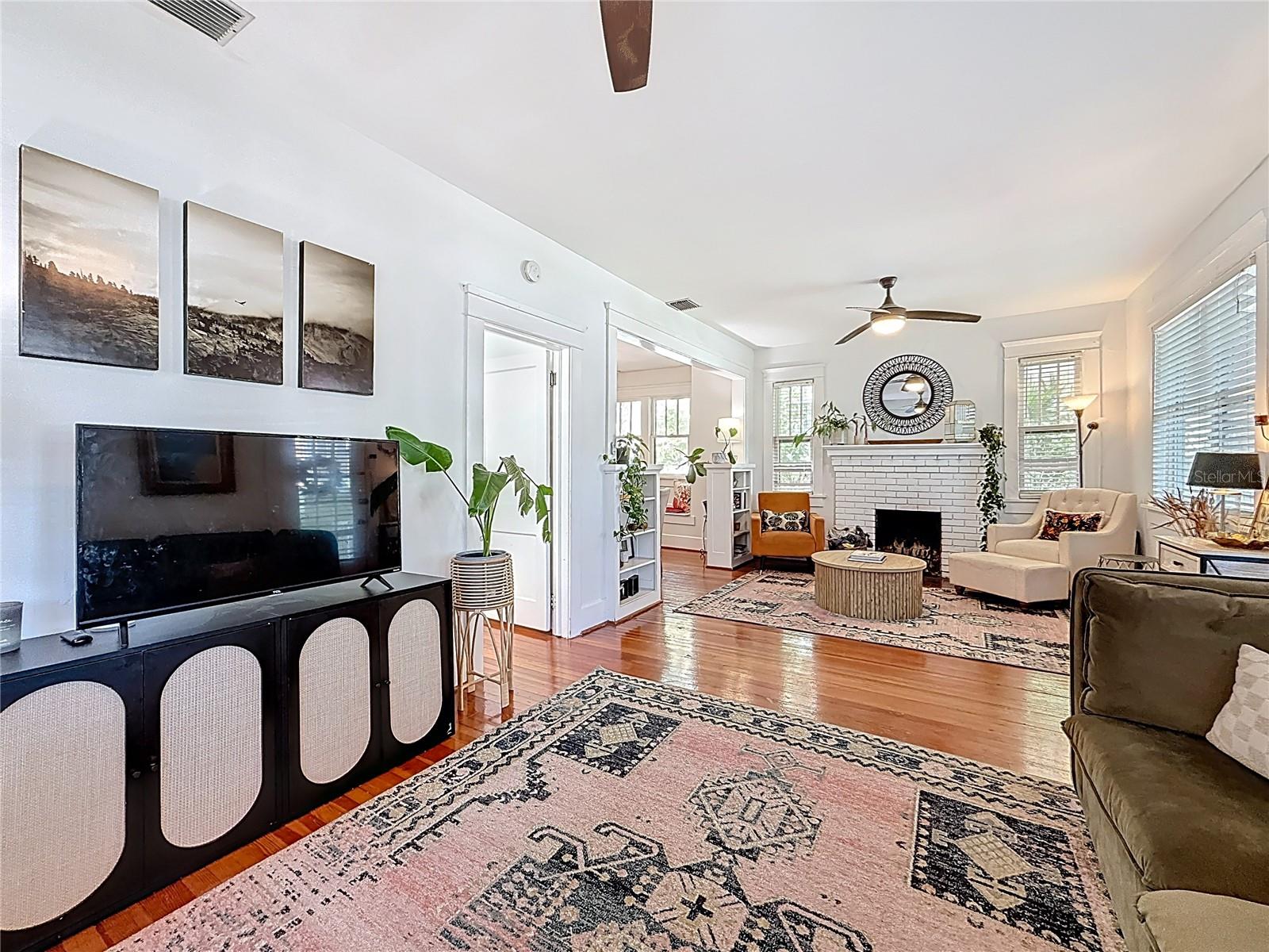 Image 11 of 84 For 146 13th Avenue Ne