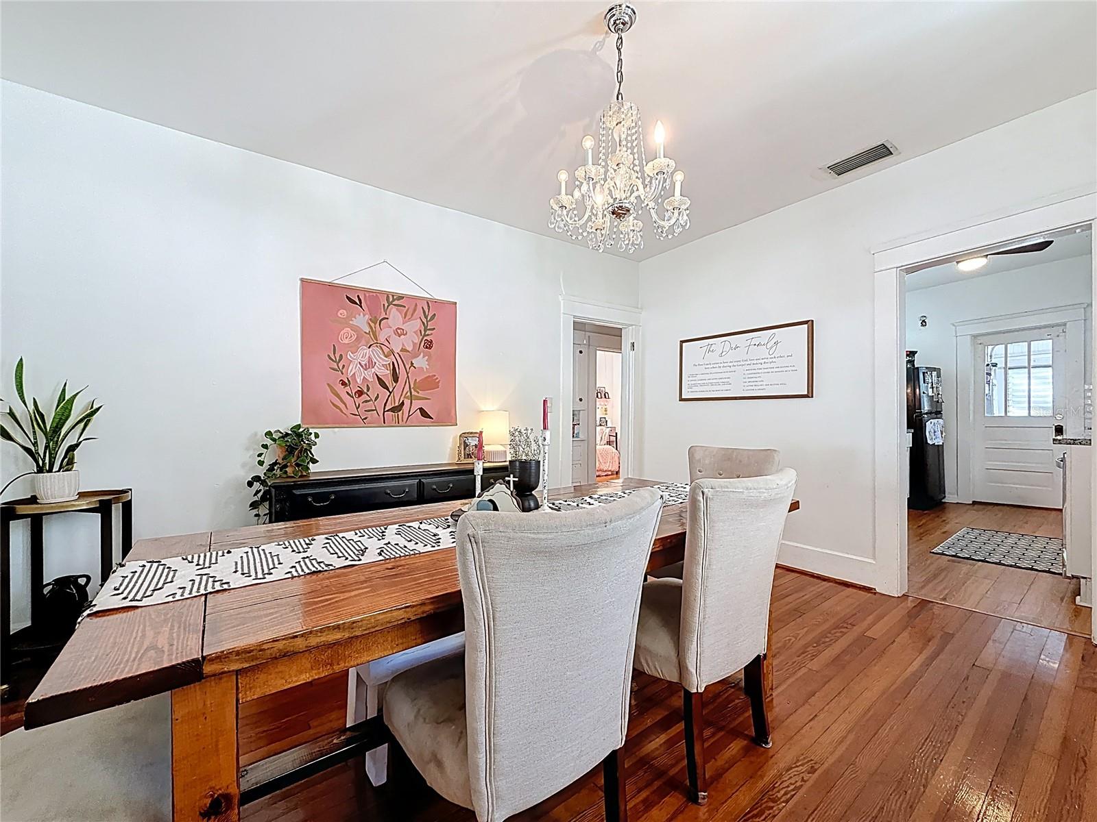 Image 16 of 84 For 146 13th Avenue Ne