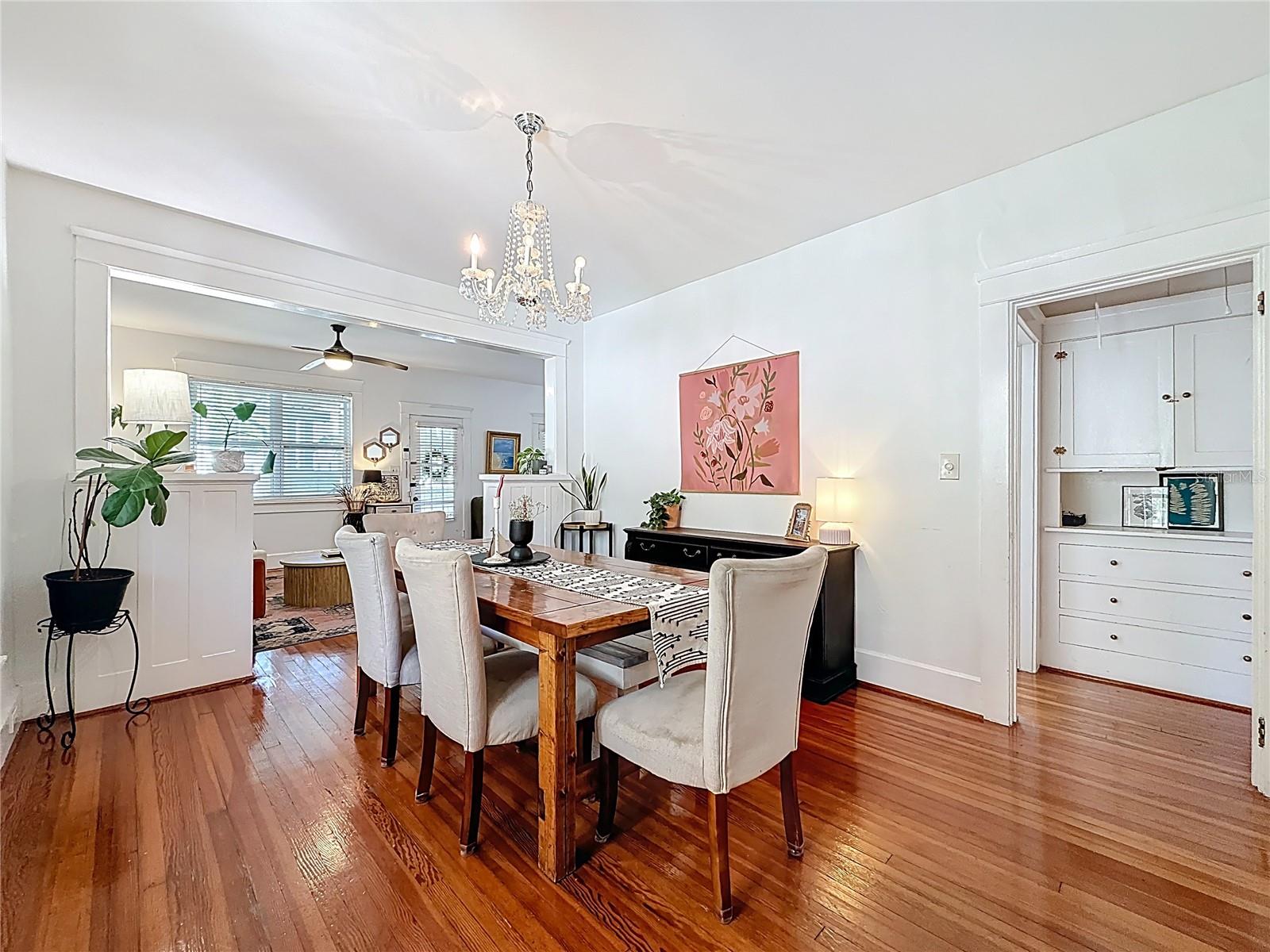 Image 17 of 84 For 146 13th Avenue Ne