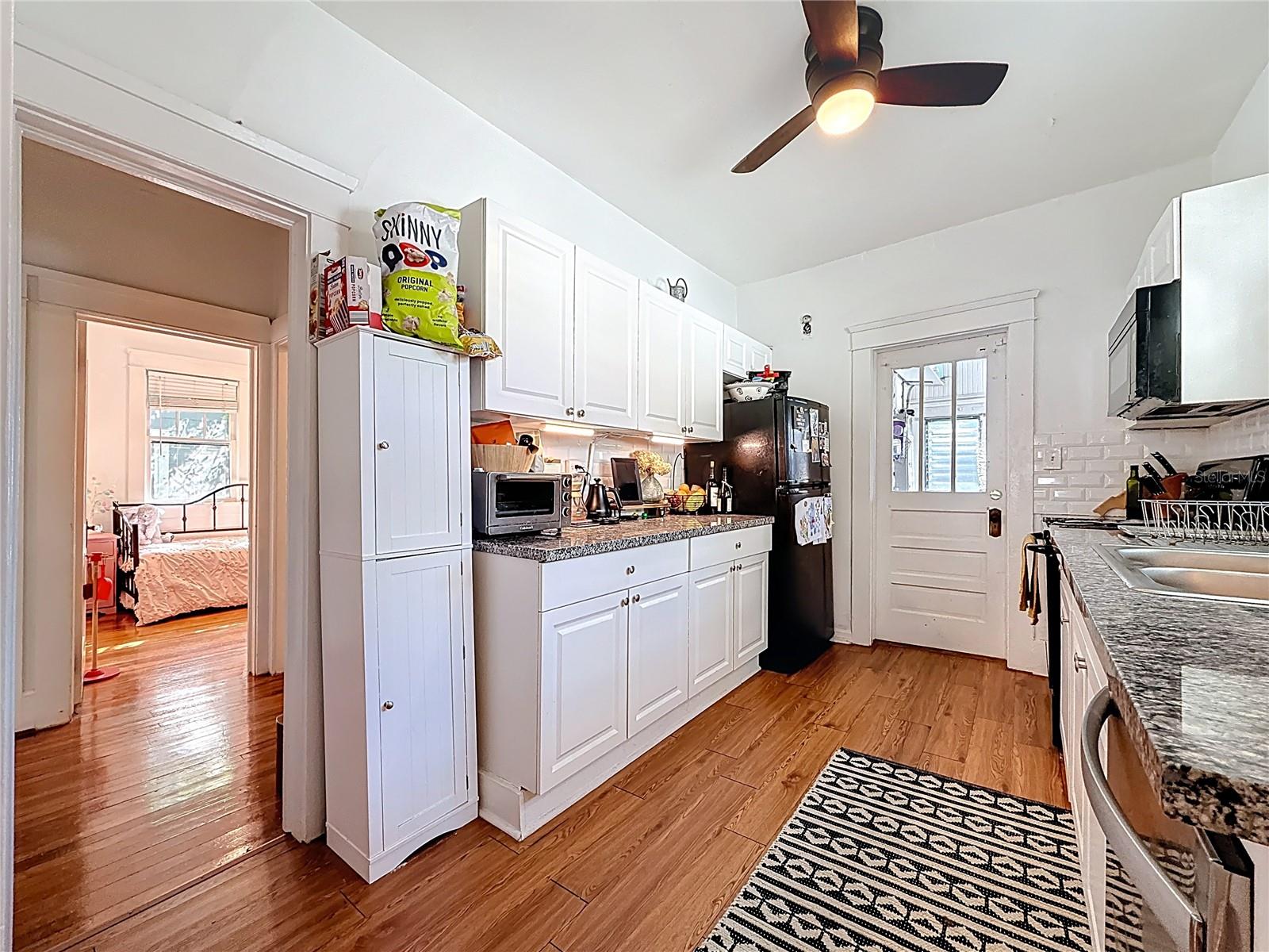 Image 19 of 84 For 146 13th Avenue Ne