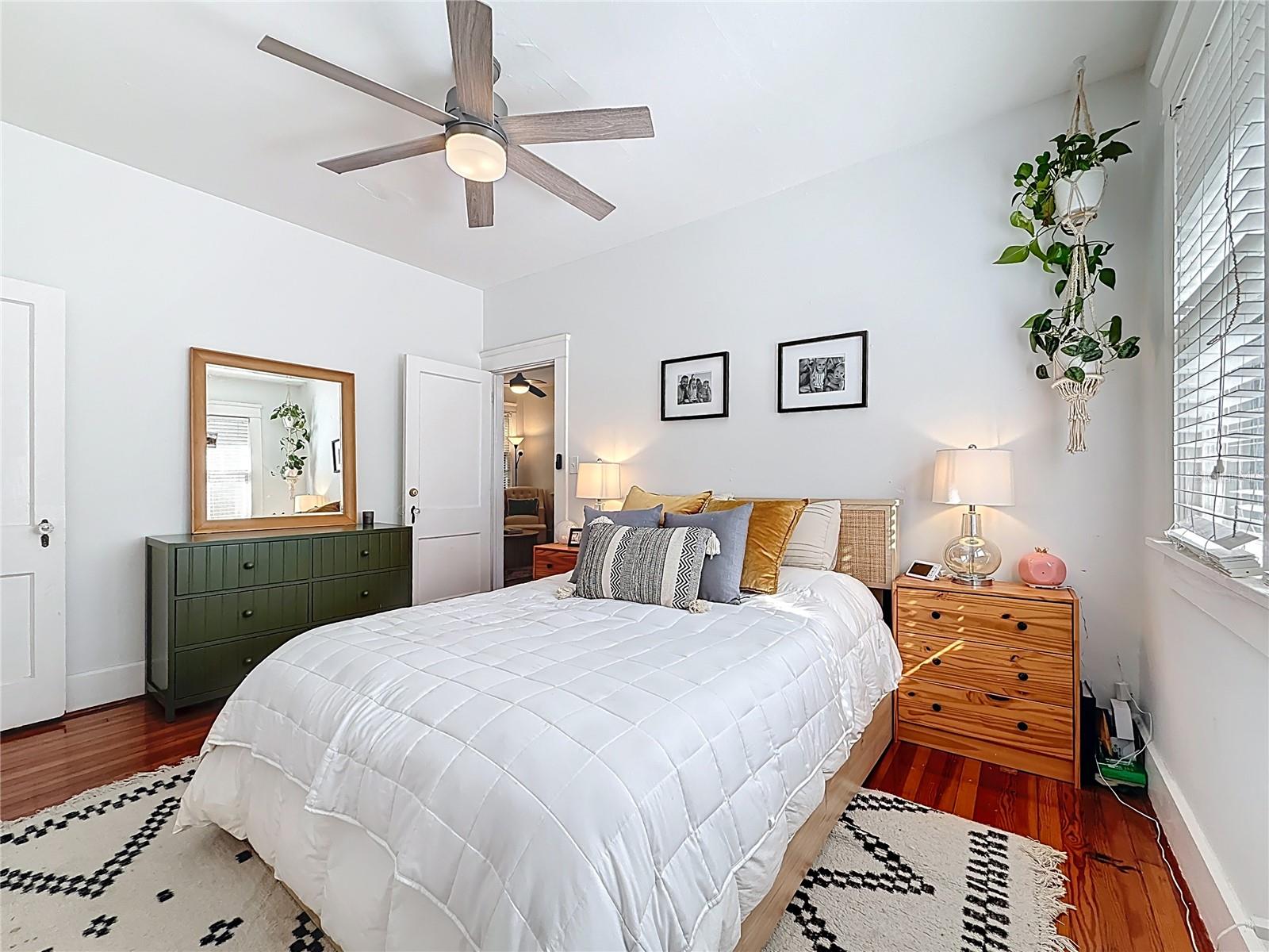 Image 26 of 84 For 146 13th Avenue Ne