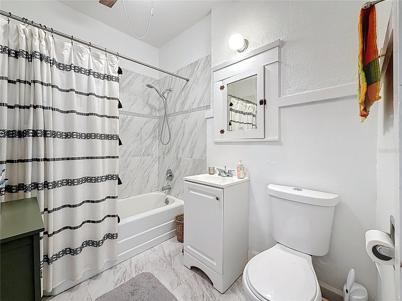 Image 29 of 84 For 146 13th Avenue Ne