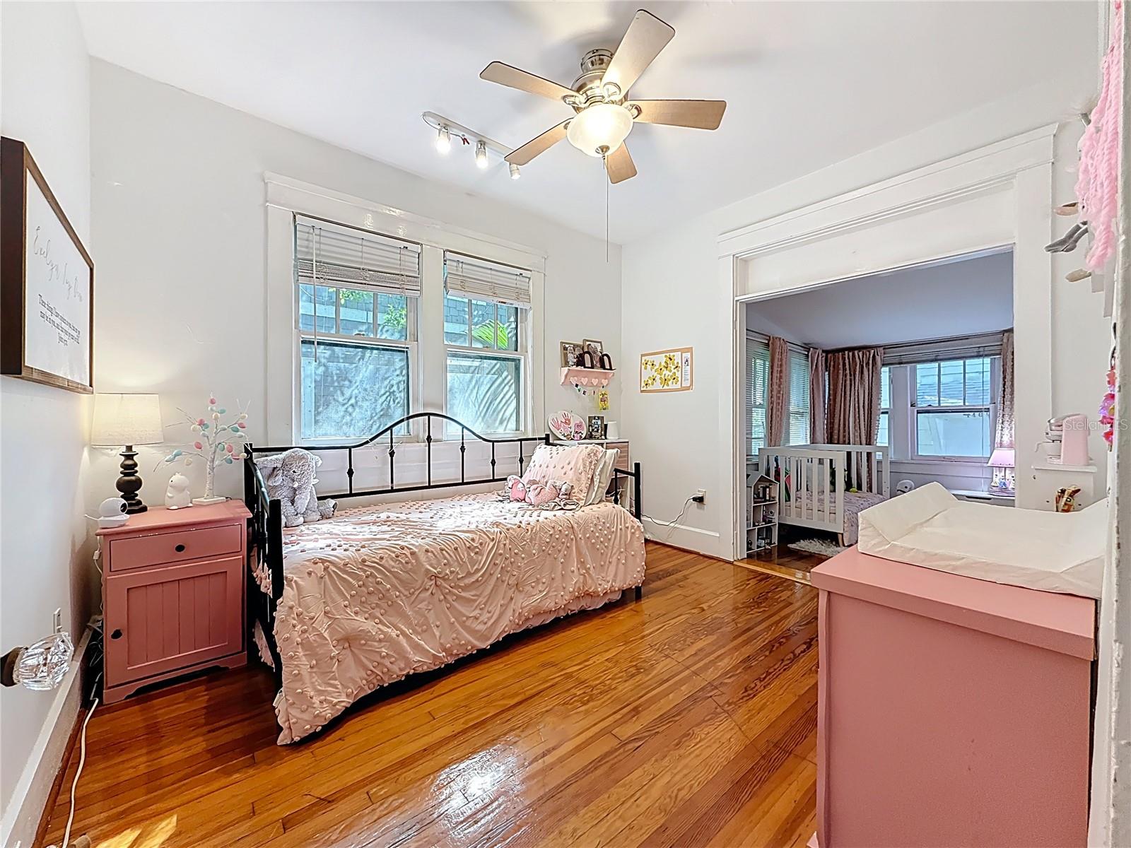 Image 32 of 84 For 146 13th Avenue Ne