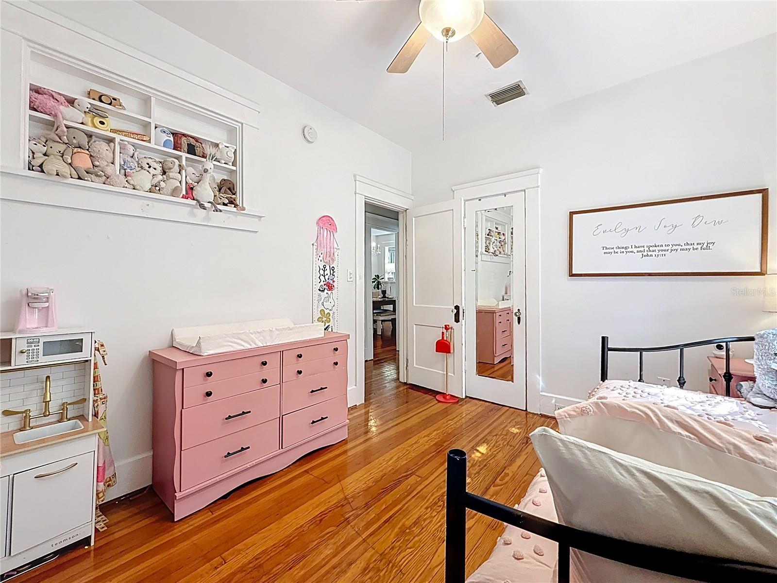 Image 34 of 84 For 146 13th Avenue Ne