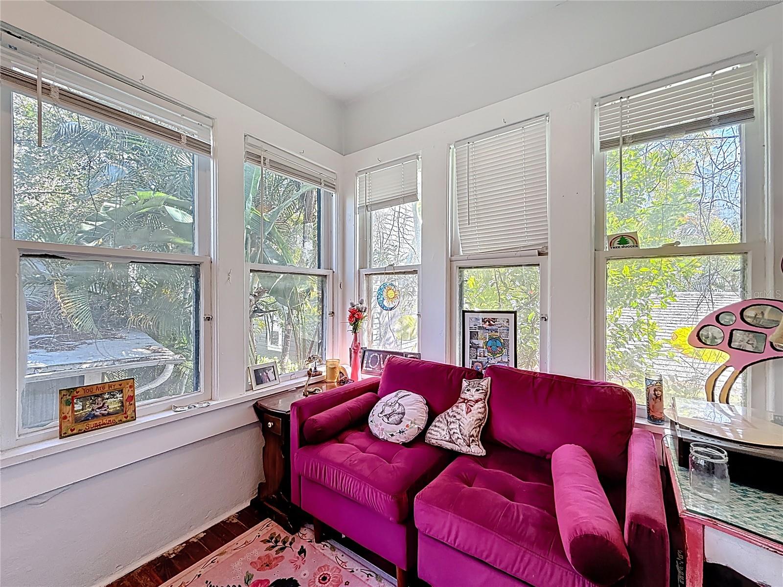 Image 51 of 84 For 146 13th Avenue Ne