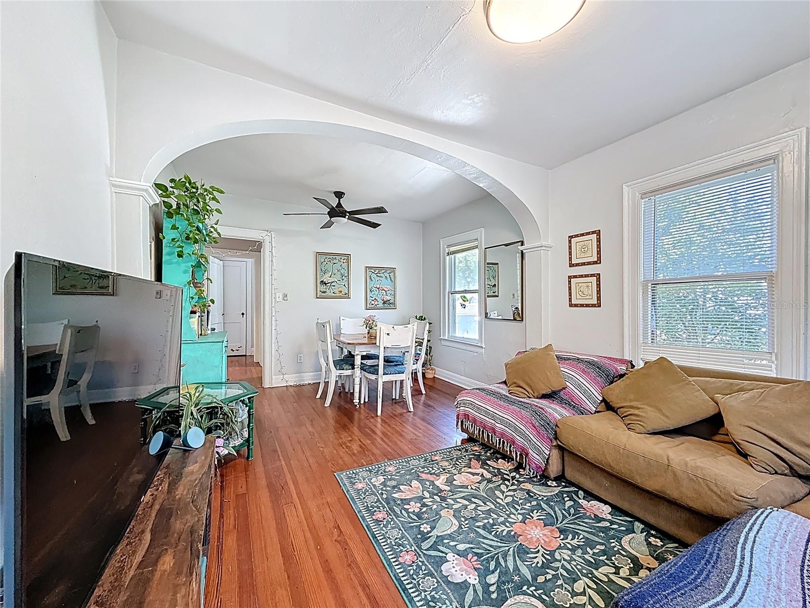 Image 53 of 84 For 146 13th Avenue Ne