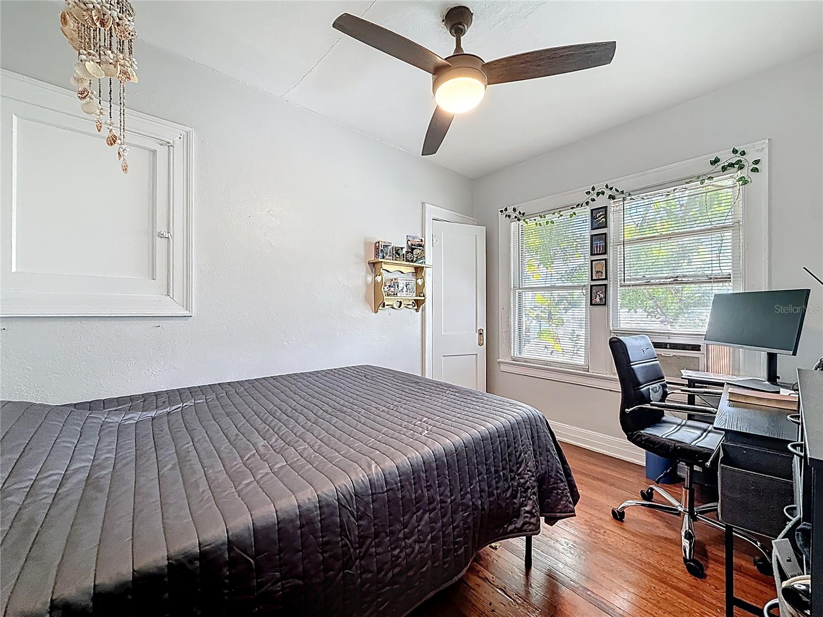 Image 61 of 84 For 146 13th Avenue Ne