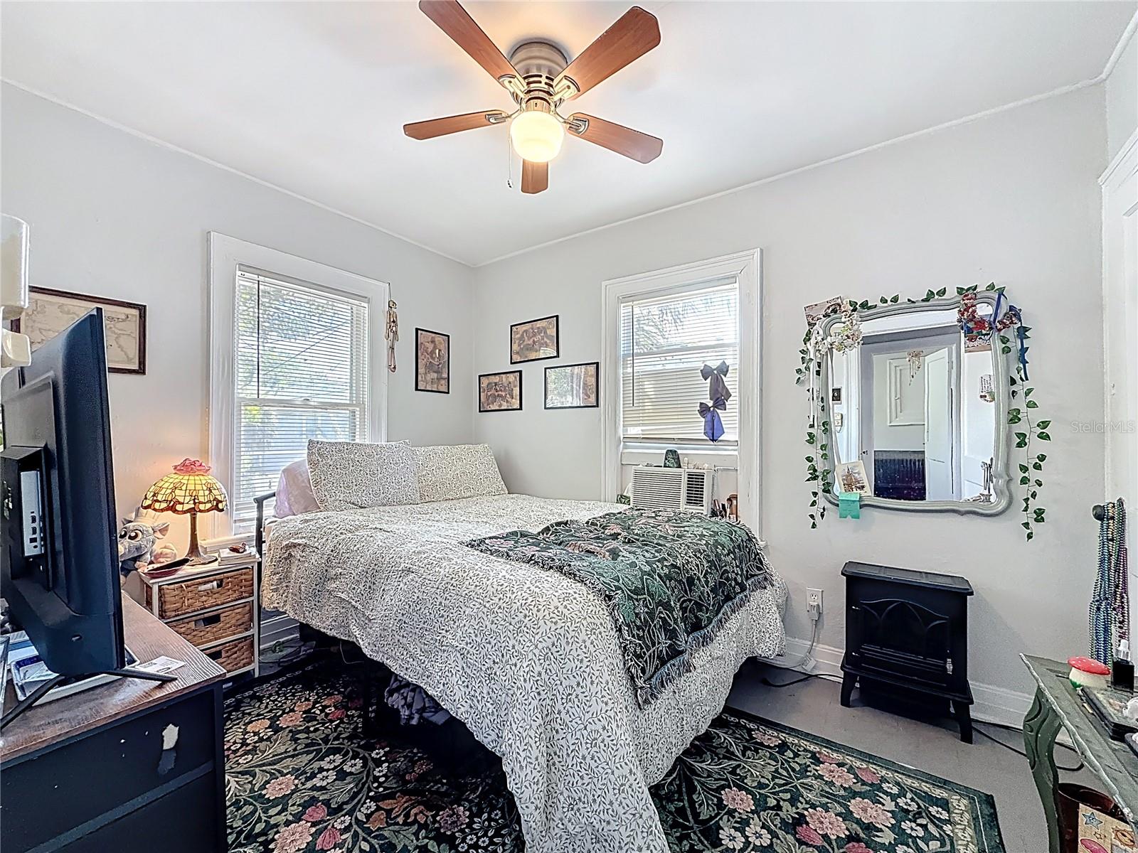 Image 66 of 84 For 146 13th Avenue Ne