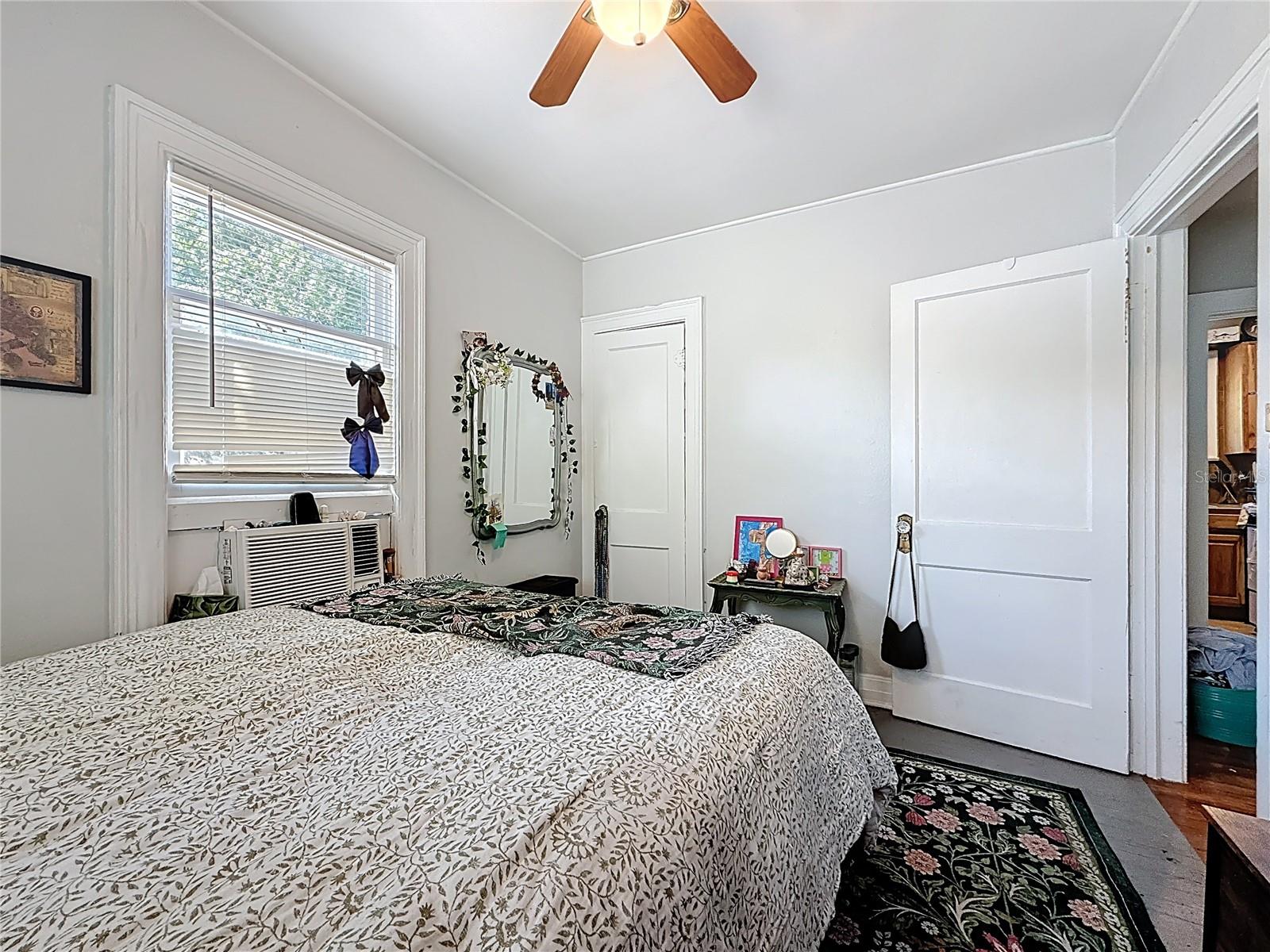 Image 67 of 84 For 146 13th Avenue Ne