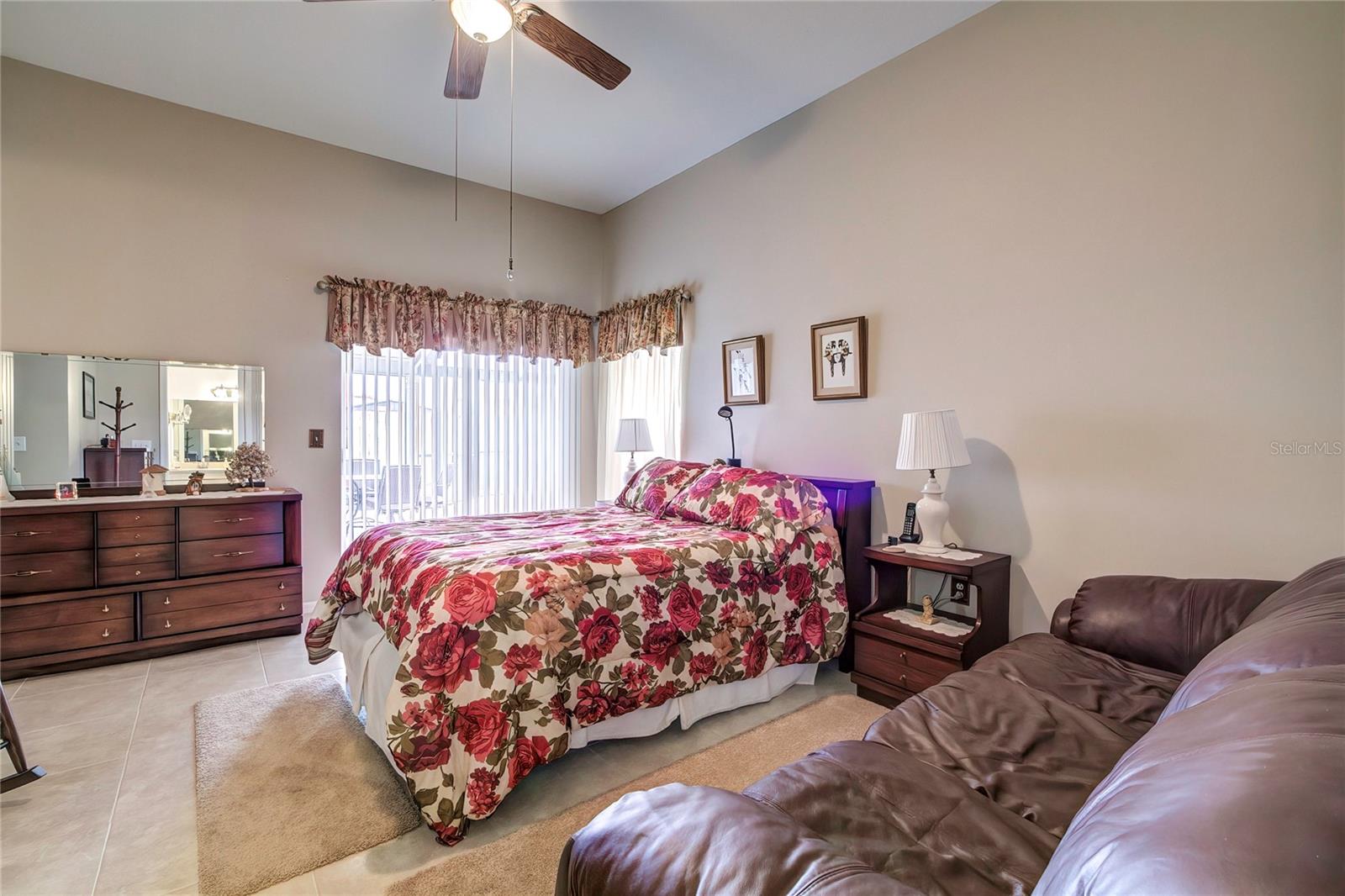 Listing photo id 16 for 1716 Westerly Drive