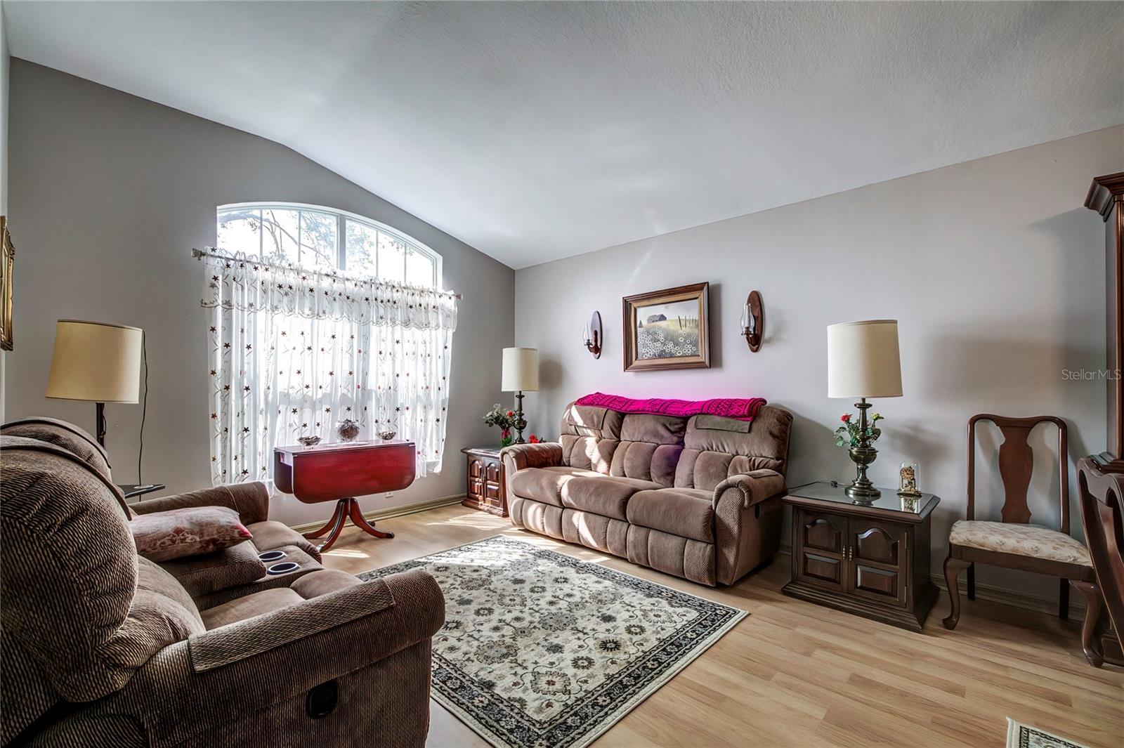 Listing photo id 21 for 1716 Westerly Drive