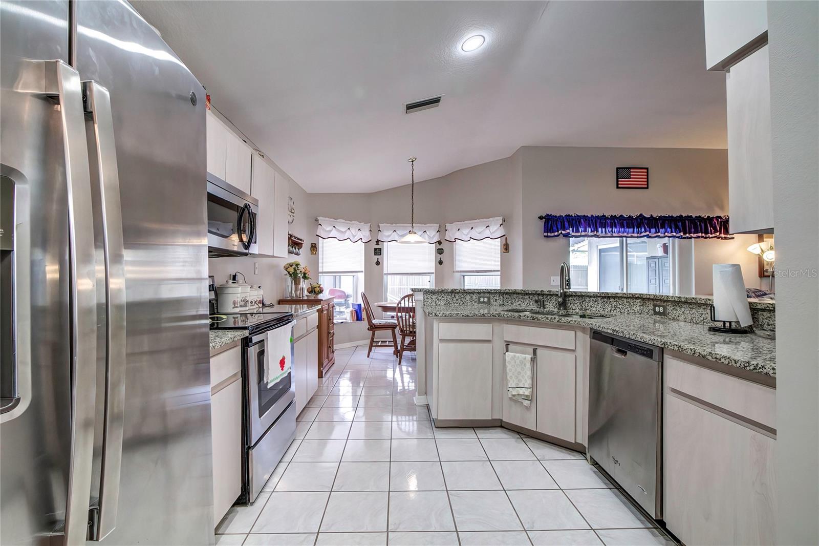 Listing photo id 6 for 1716 Westerly Drive