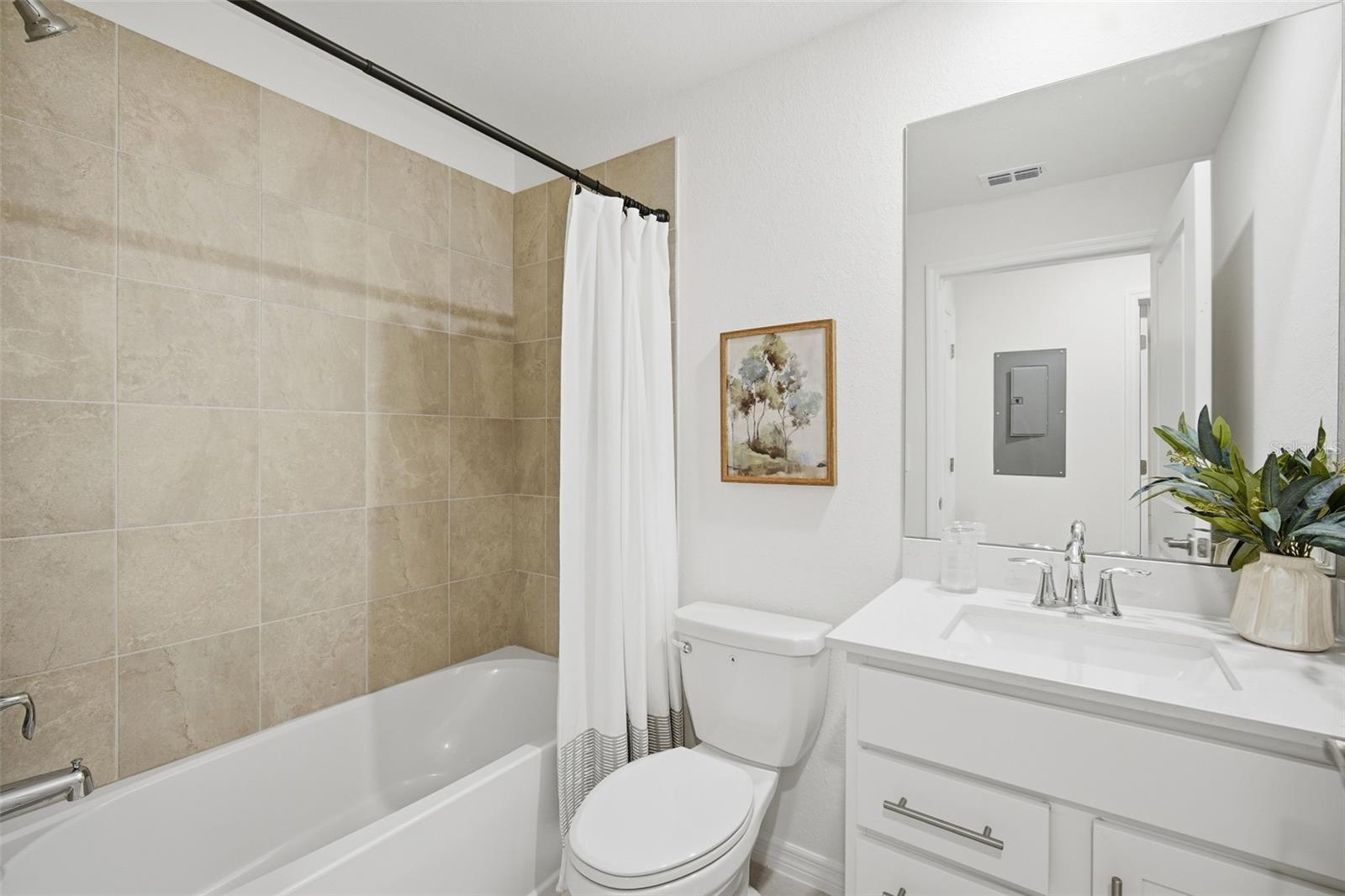 Image 11 of 16 For 19007 Scallop Loop 206