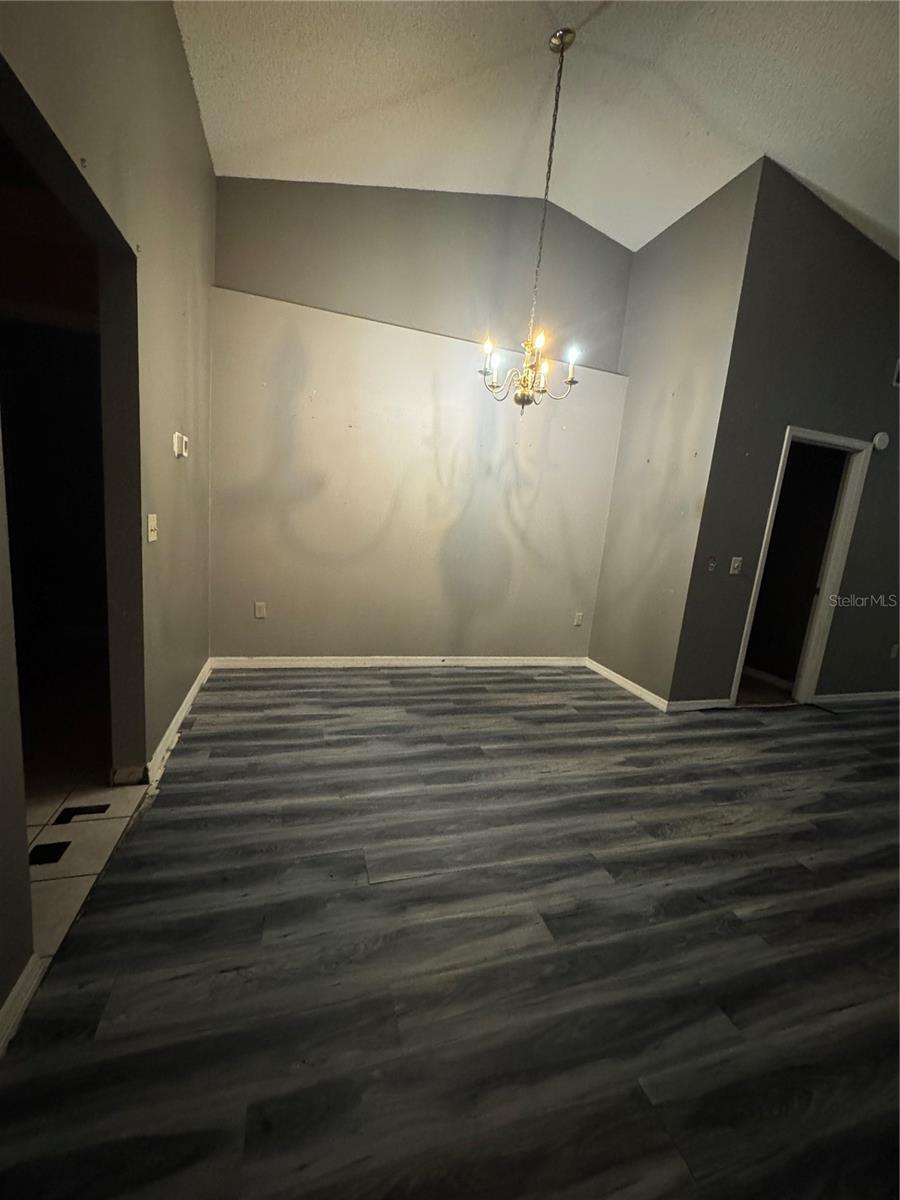 Image 7 of 25 For 7705 Balharbour Drive