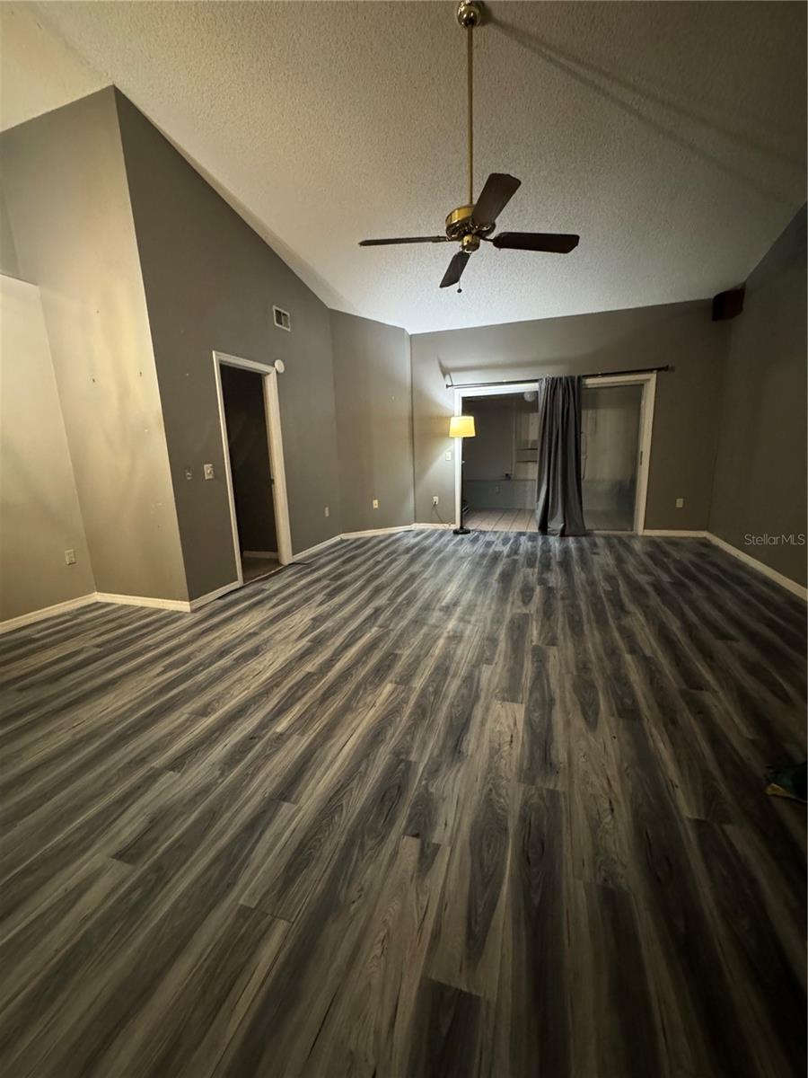 Image 8 of 25 For 7705 Balharbour Drive