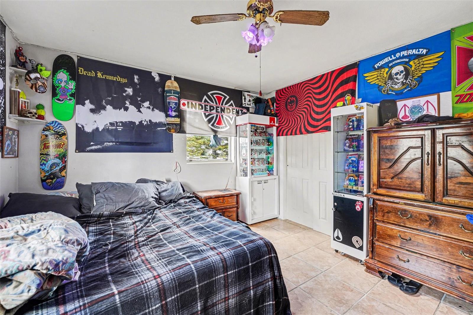 Image 14 of 24 For 1638 E Main St