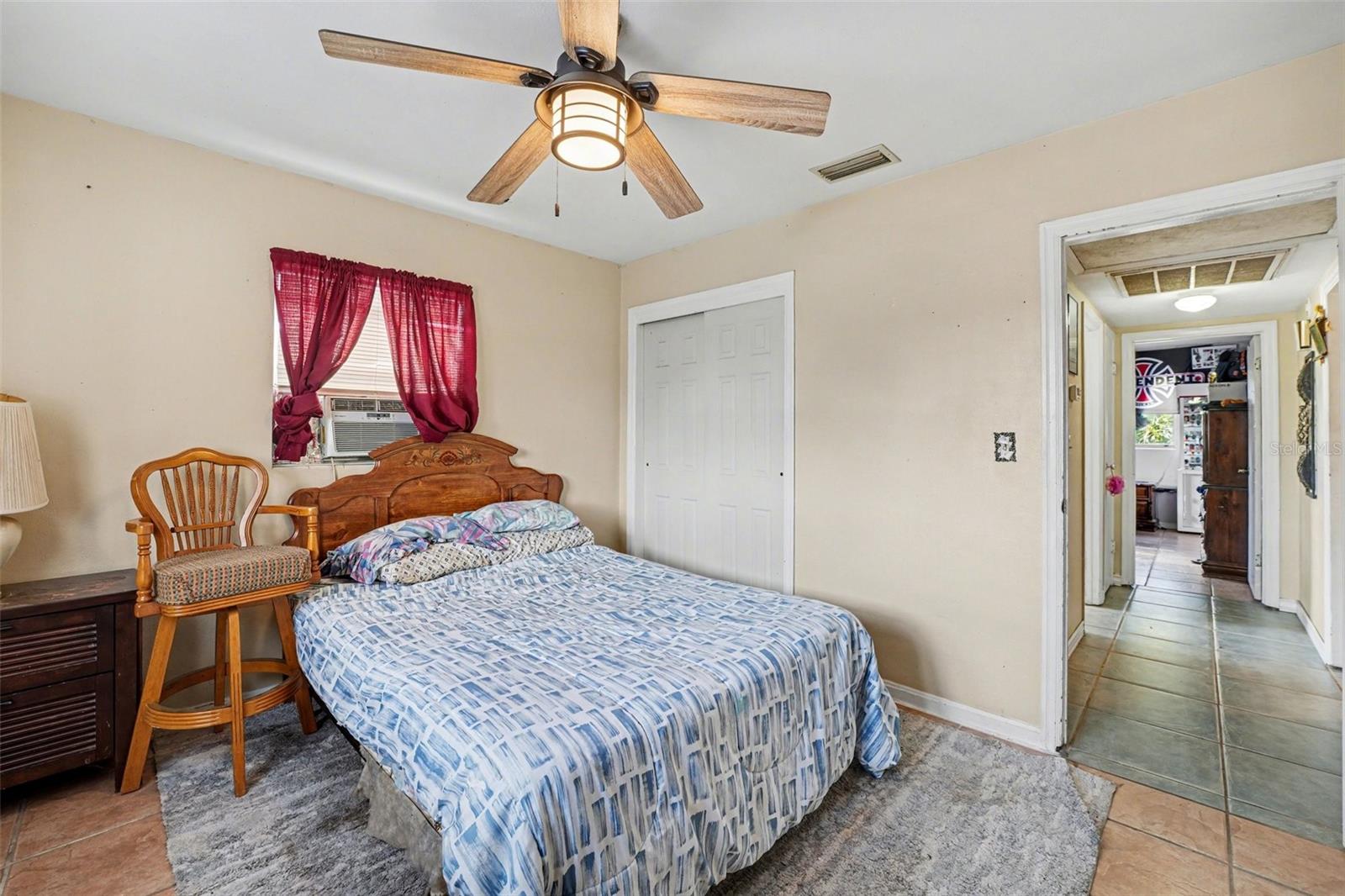 Image 16 of 24 For 1638 E Main St