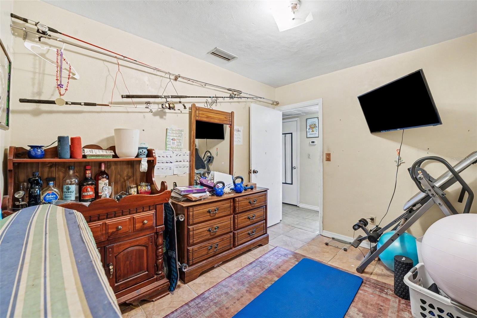 Image 19 of 24 For 1638 E Main St