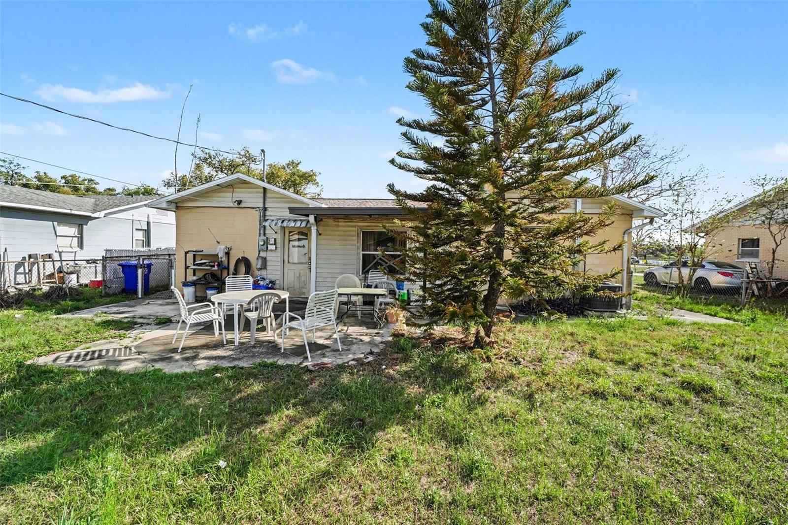 Image 20 of 24 For 1638 E Main St