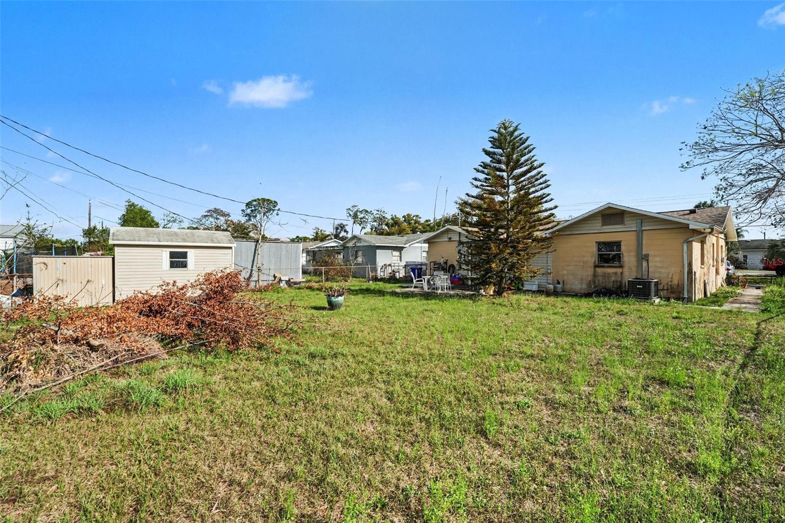 Image 23 of 24 For 1638 E Main St