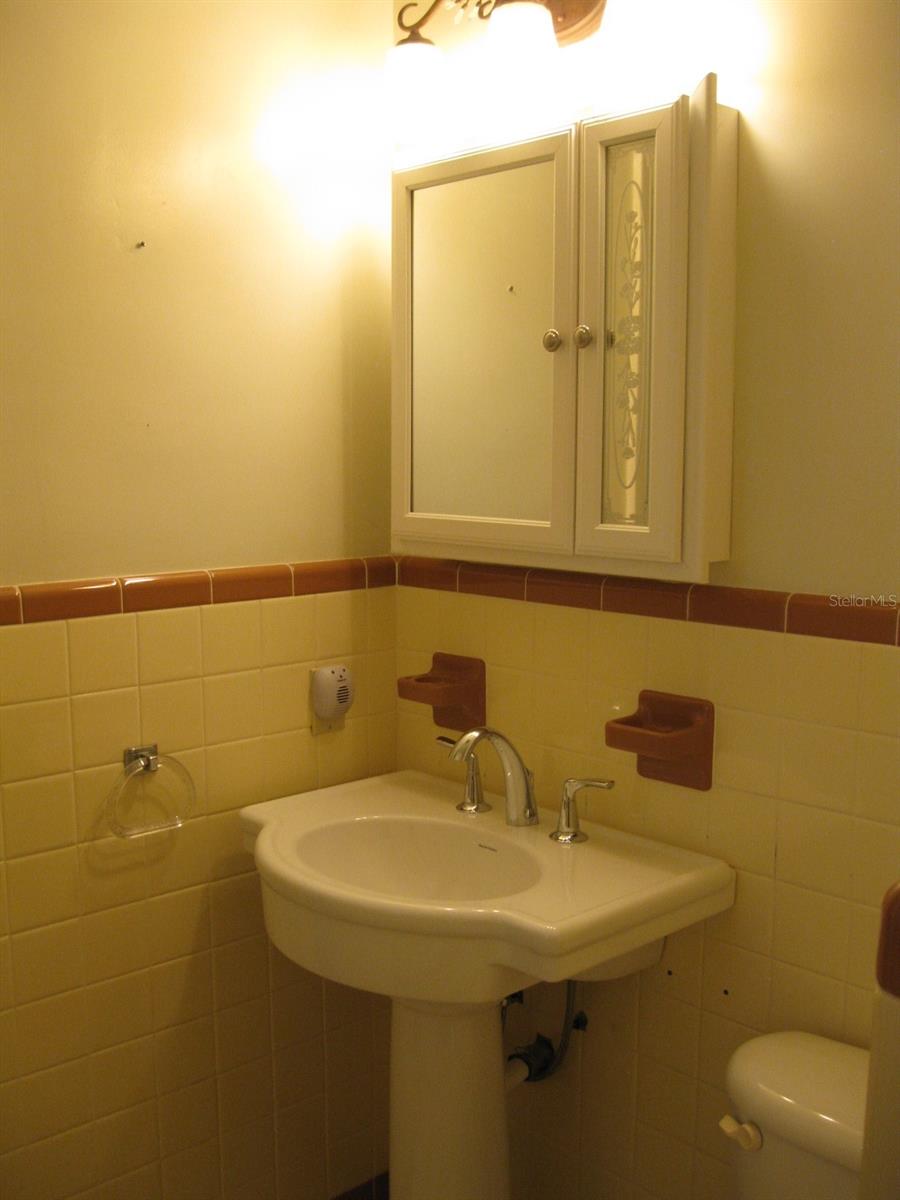 Image 37 of 48 For 1479 Ruth Road