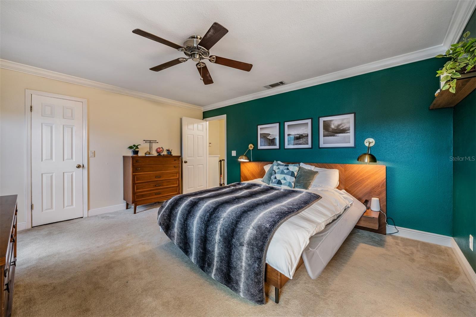 Image 22 of 44 For 5326 Ridgewell Court