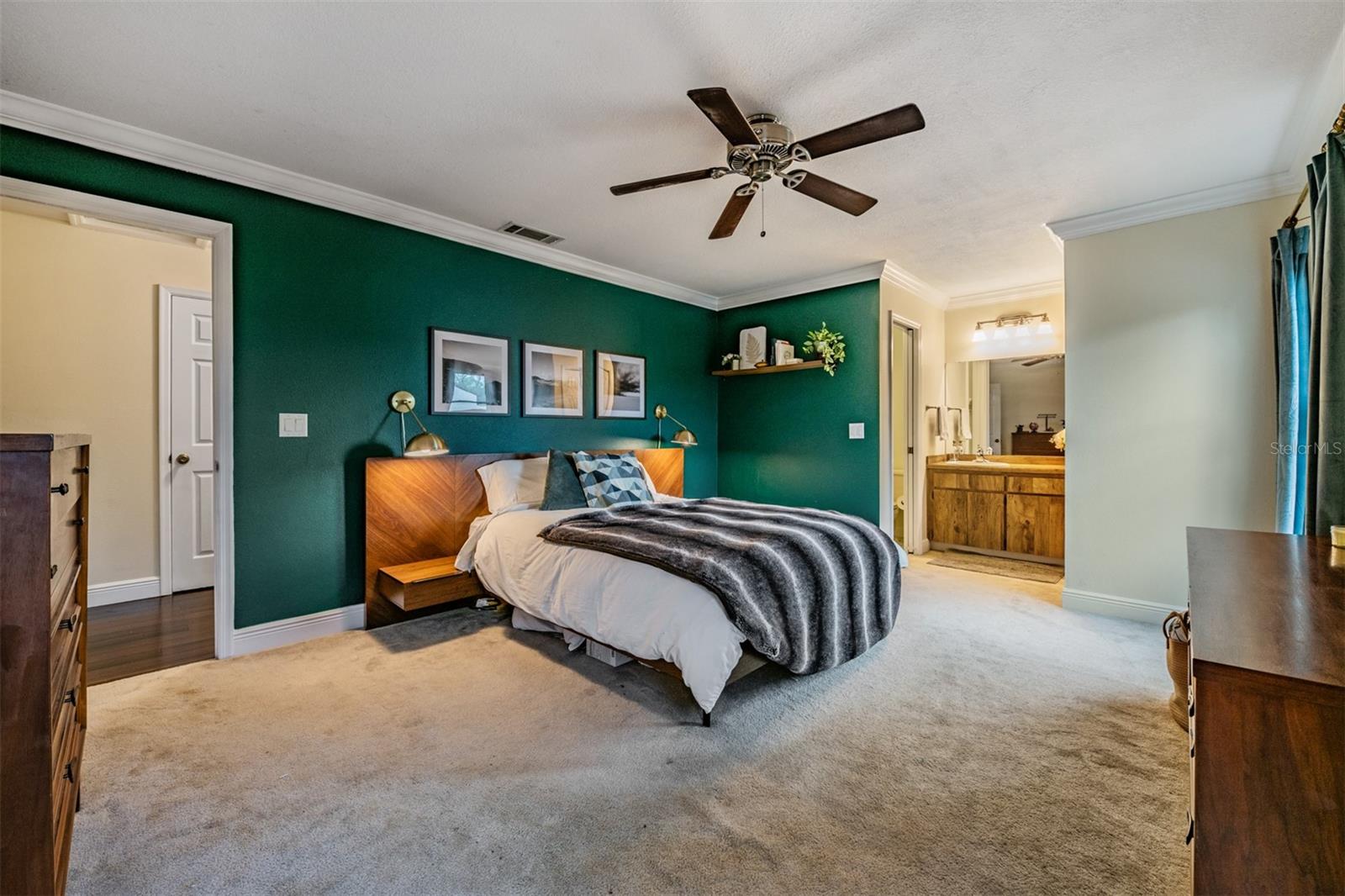 Image 24 of 44 For 5326 Ridgewell Court