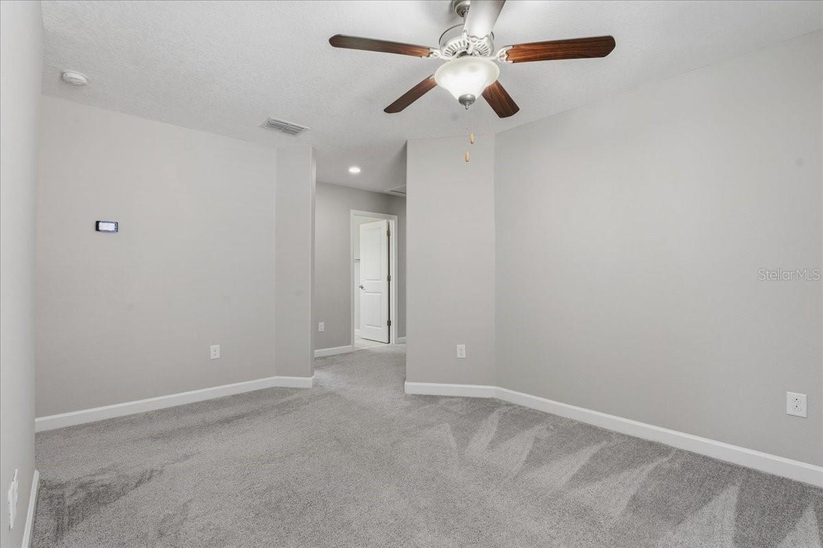 Image 24 of 68 For 1695 Ludington Avenue