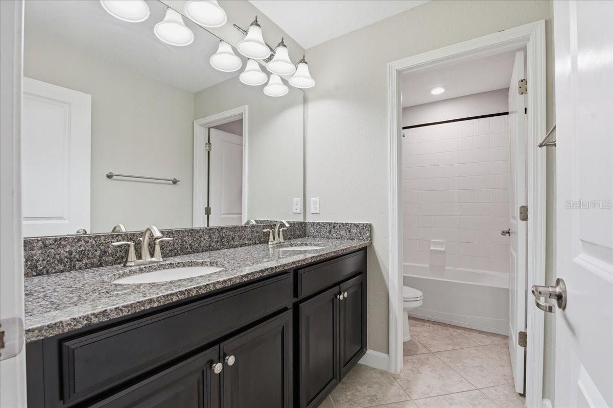 Image 36 of 68 For 1695 Ludington Avenue