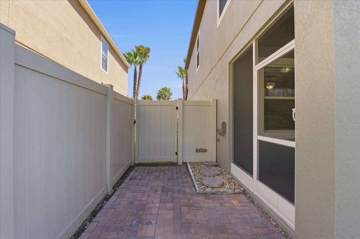 Image 42 of 68 For 1695 Ludington Avenue