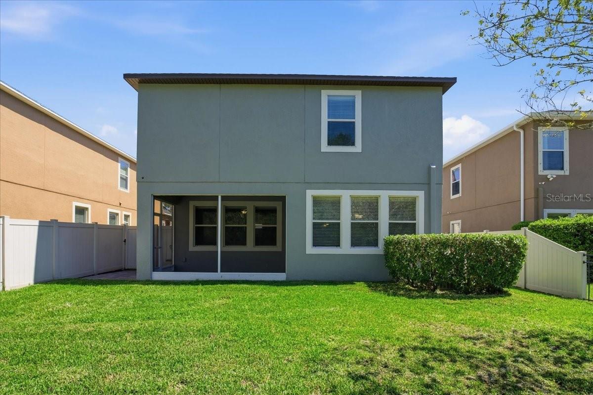 Image 46 of 68 For 1695 Ludington Avenue