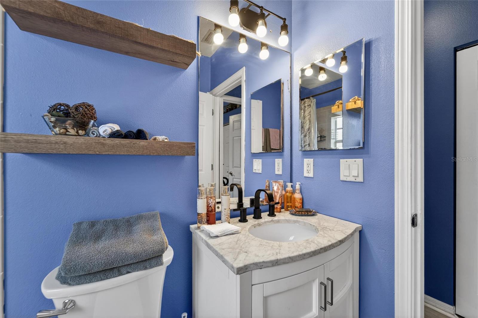 Image 26 of 85 For 605 Cypress Park Avenue