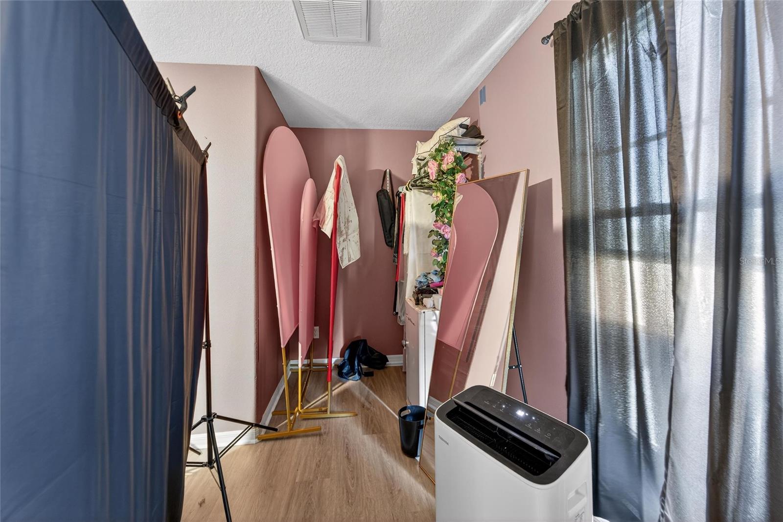 Image 41 of 85 For 605 Cypress Park Avenue