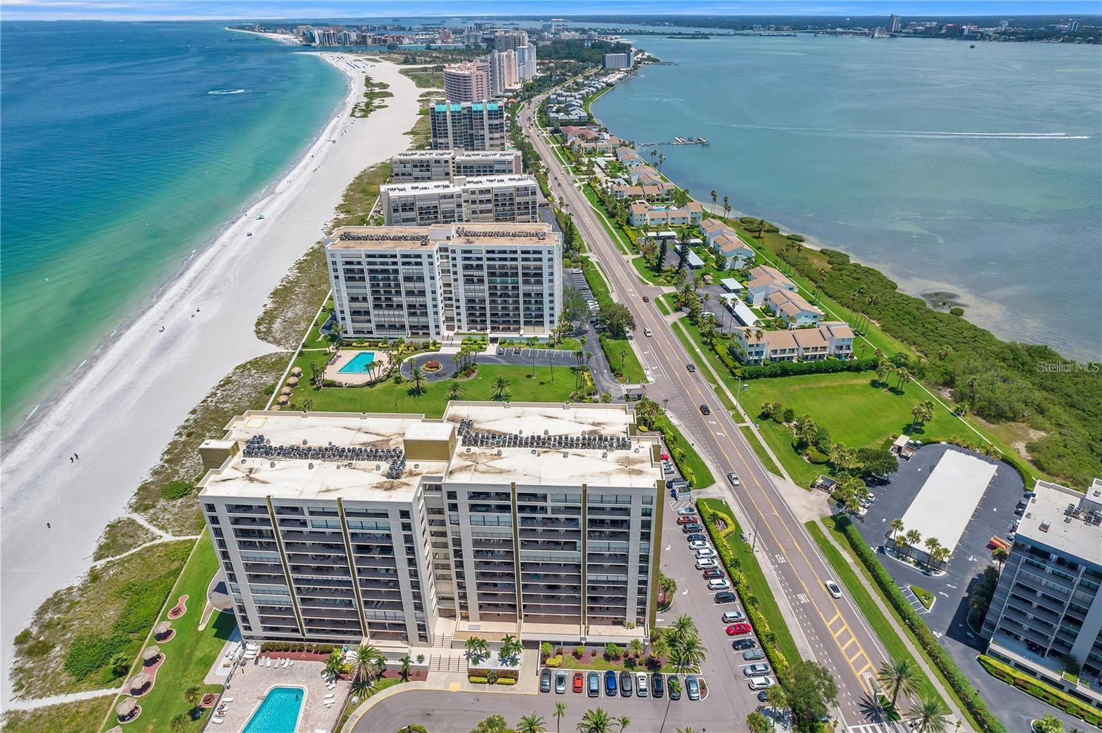 Listing photo id 10 for 1480 Gulf Boulevard 108