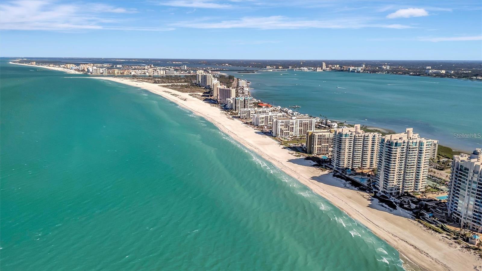 Listing photo id 2 for 1480 Gulf Boulevard 108