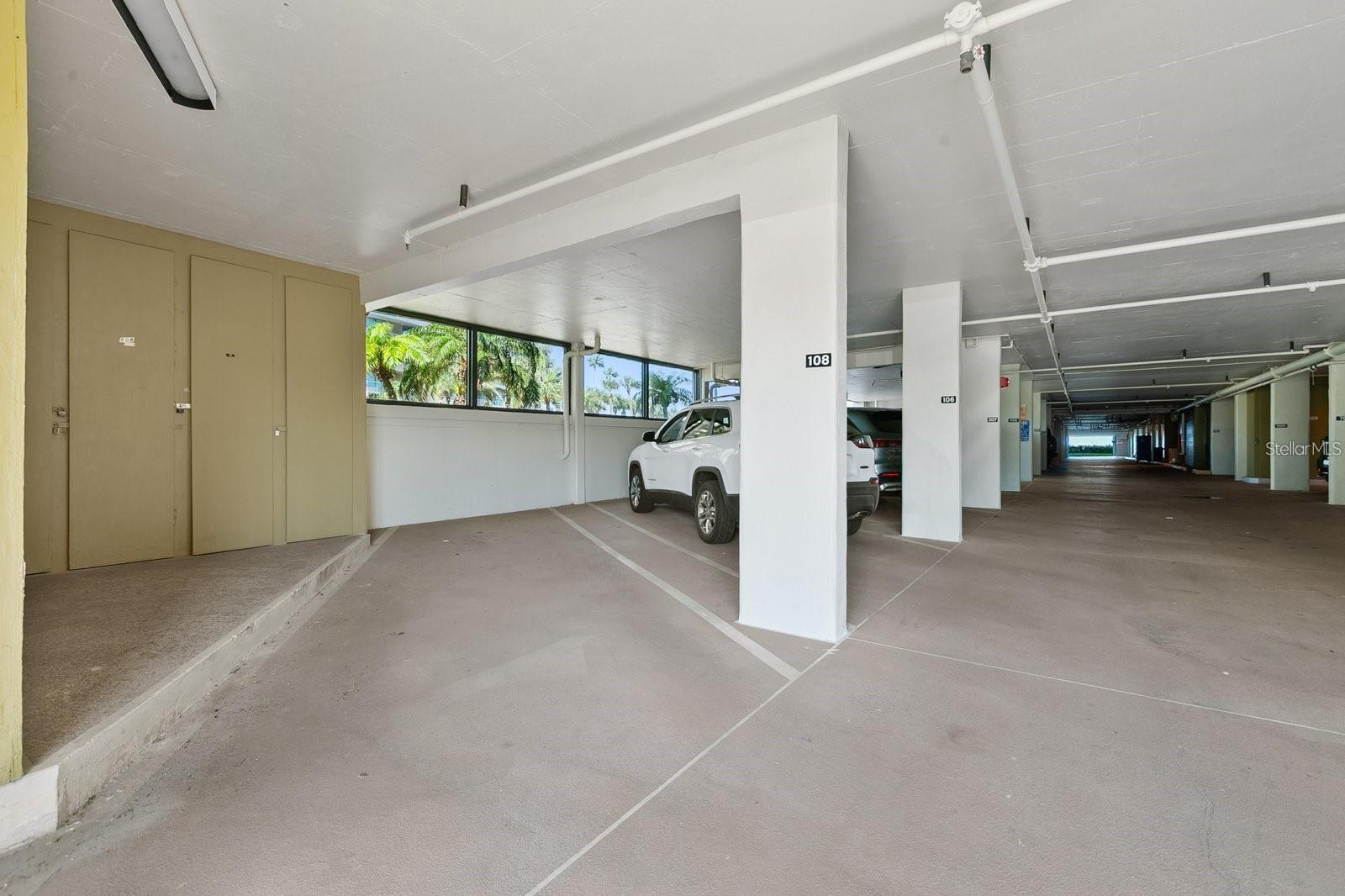 Listing photo id 38 for 1480 Gulf Boulevard 108