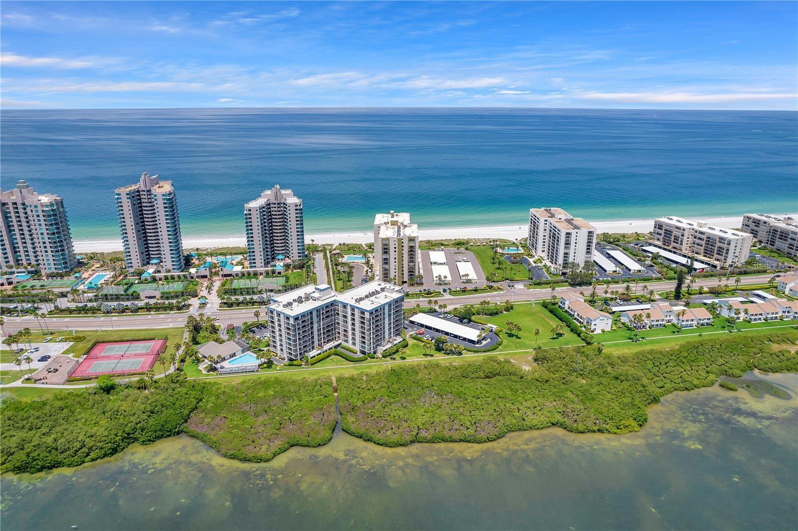 Listing photo id 5 for 1480 Gulf Boulevard 108