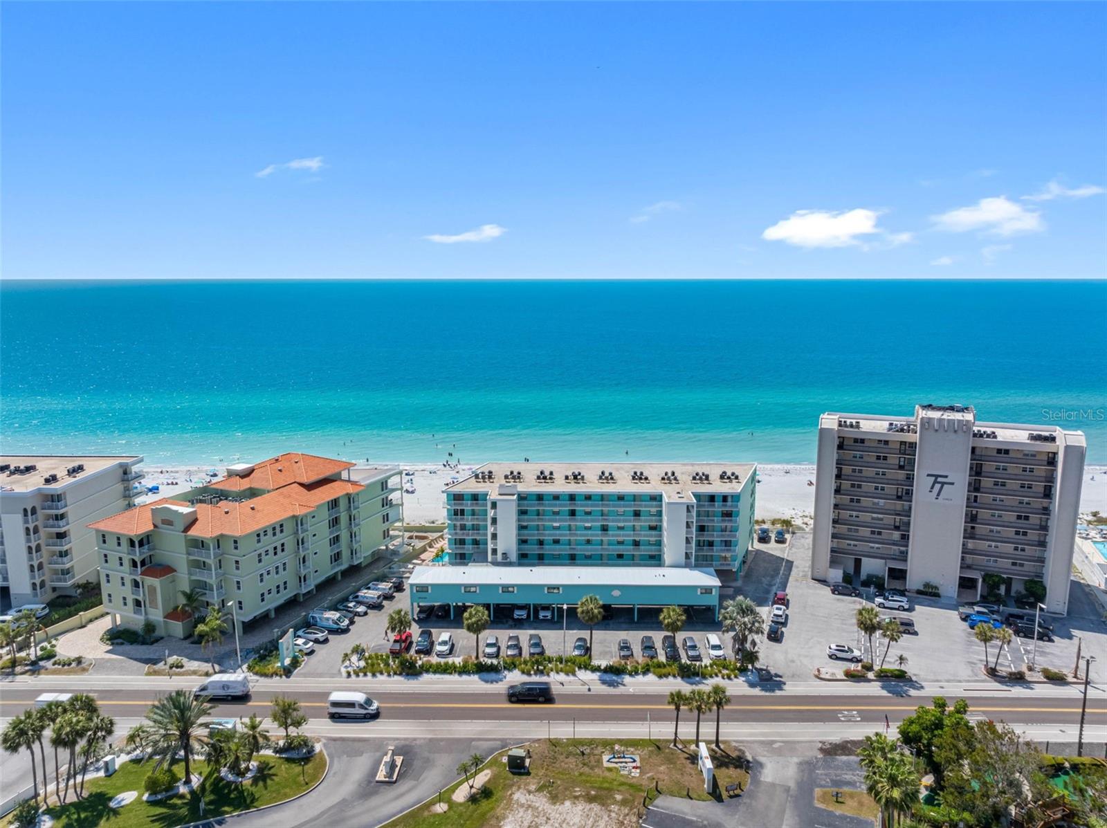 Image 20 of 67 For 19440 Gulf Boulevard 506