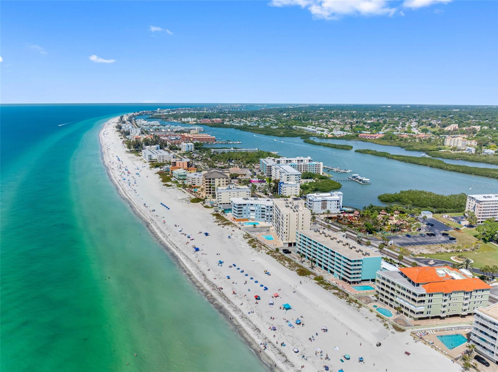 Image 39 of 67 For 19440 Gulf Boulevard 506