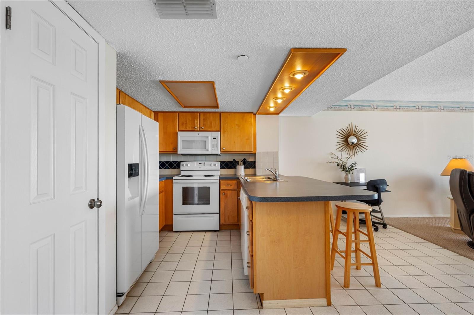 Image 54 of 67 For 19440 Gulf Boulevard 506