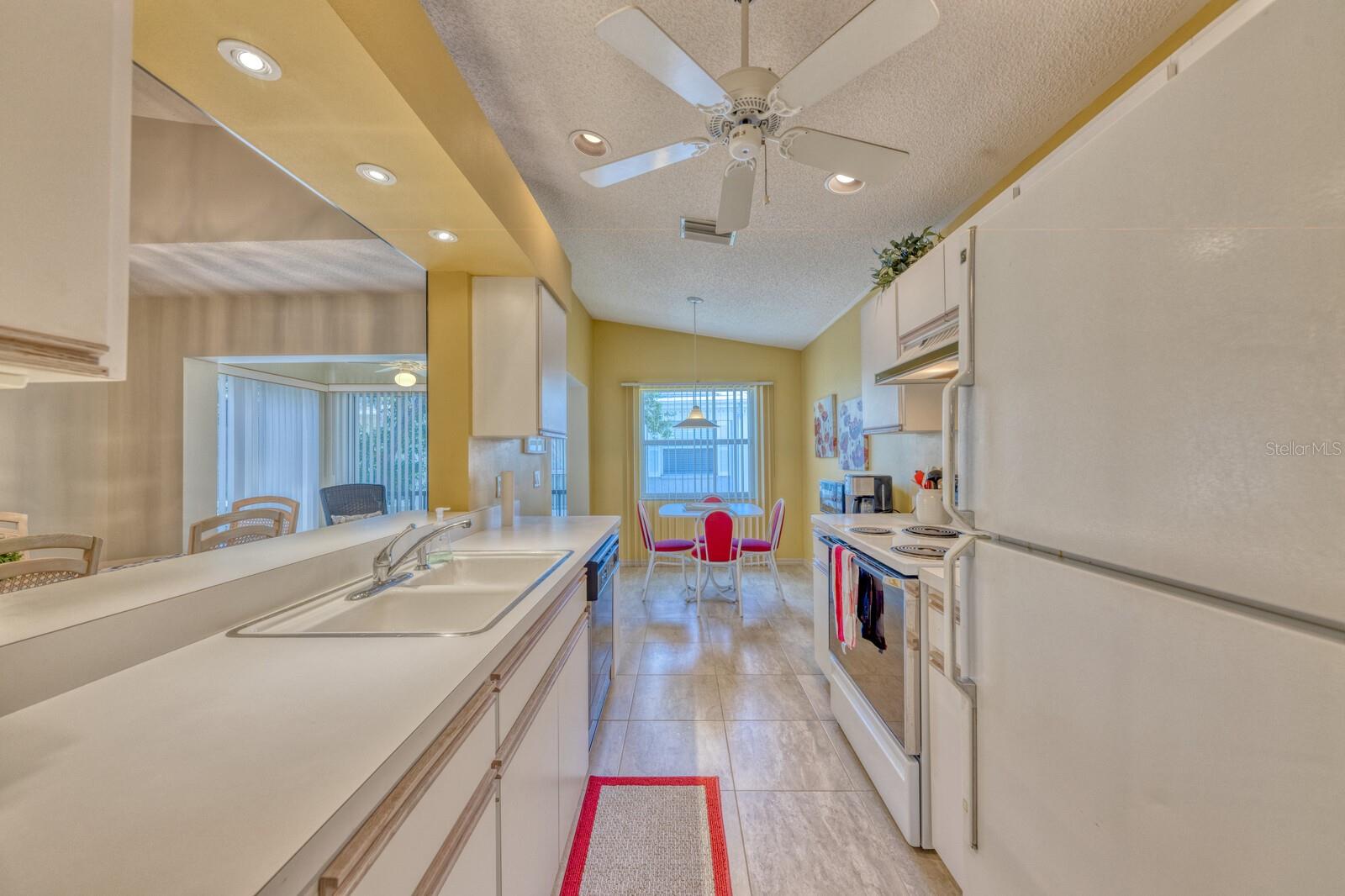 Image 25 of 41 For 5634 Sheffield Greene Circle 18