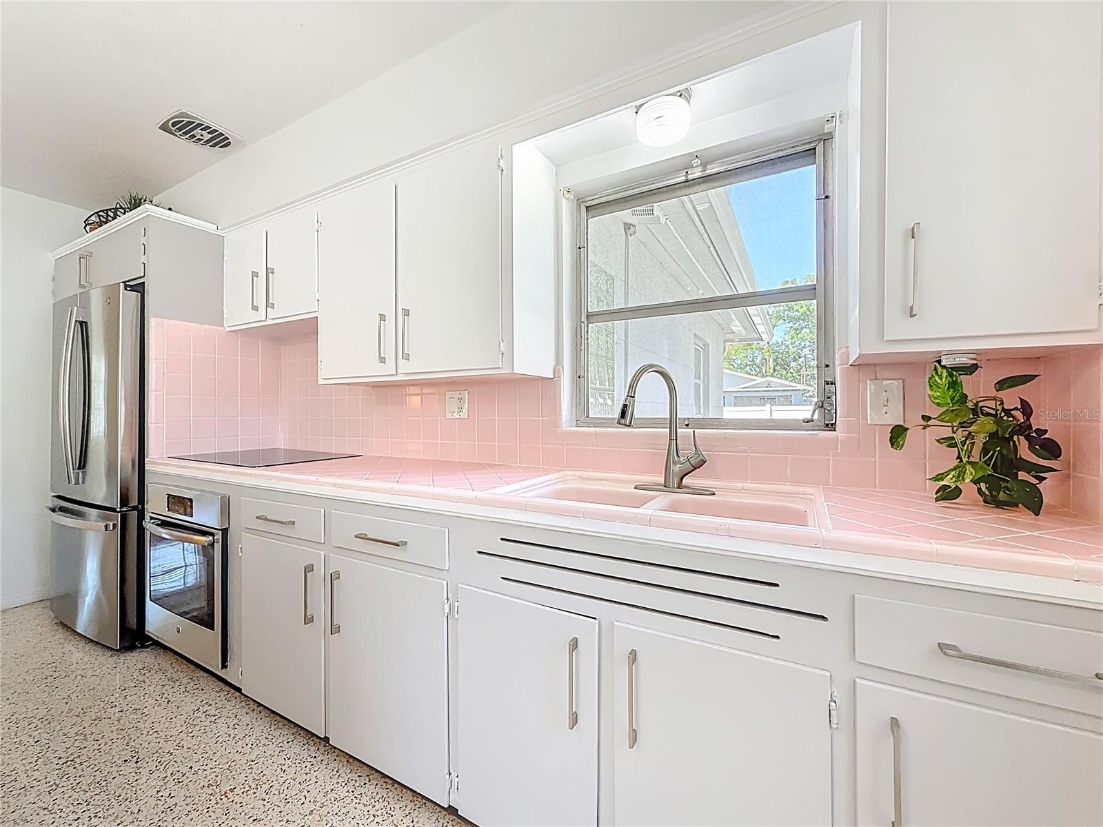 Image 16 of 34 For 5401 17th Avenue S