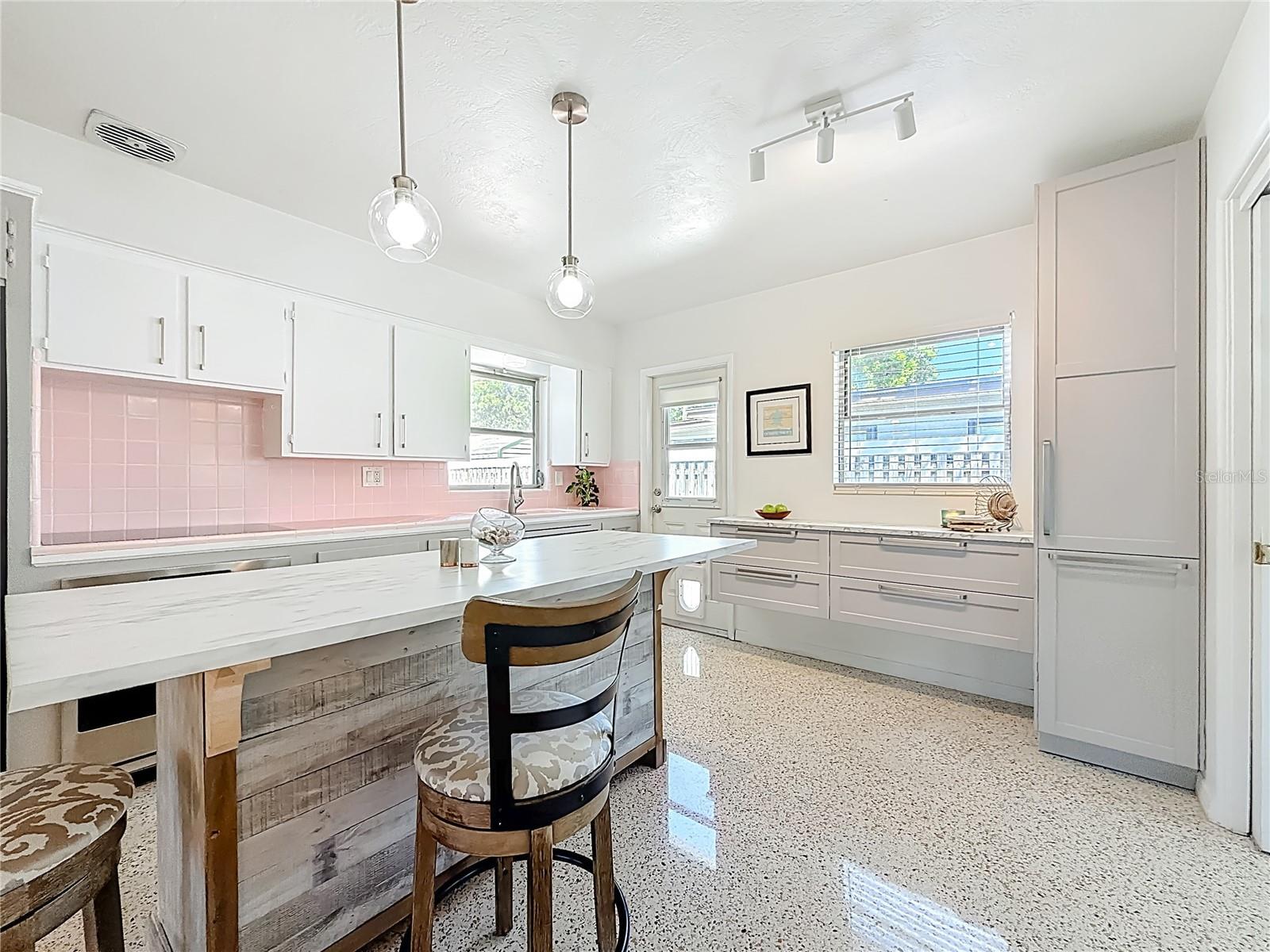 Image 18 of 34 For 5401 17th Avenue S