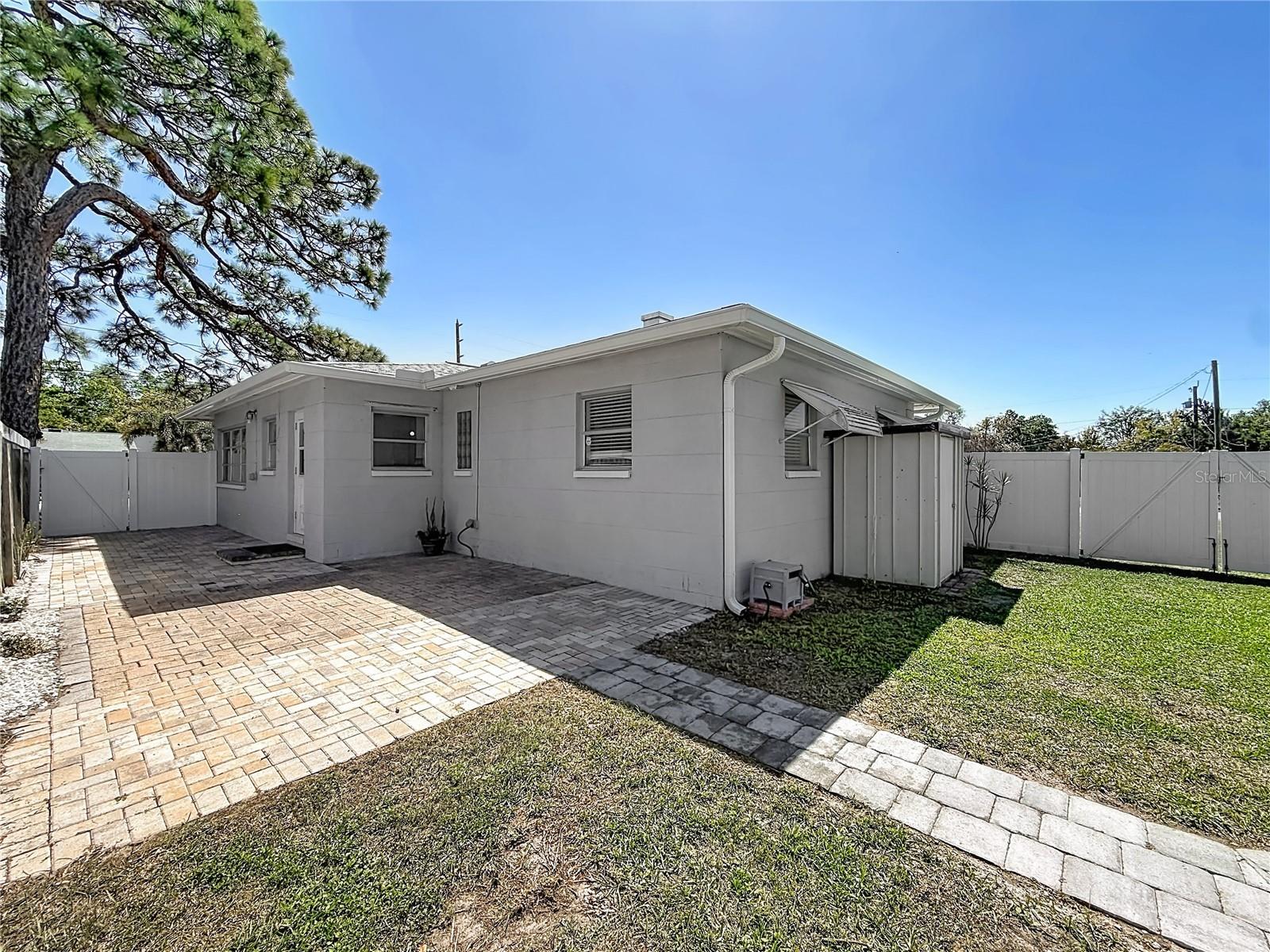 Image 28 of 34 For 5401 17th Avenue S