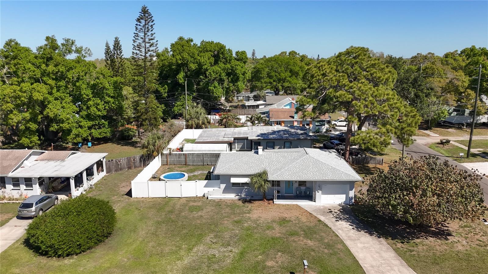 Image 8 of 34 For 5401 17th Avenue S