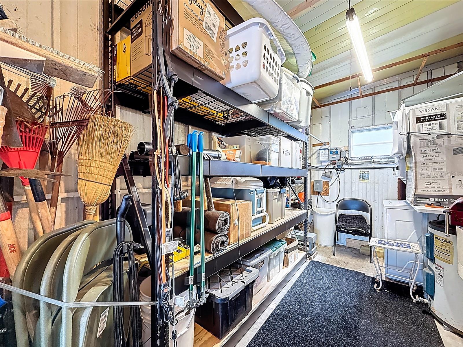 Image 37 of 44 For 32 William Penn Way 1