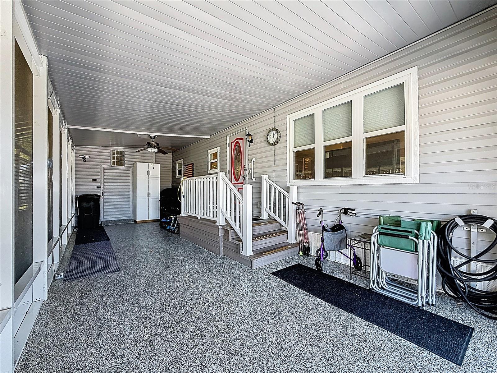 Image 40 of 44 For 32 William Penn Way 1